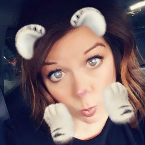 Meet your Posher, Donelle